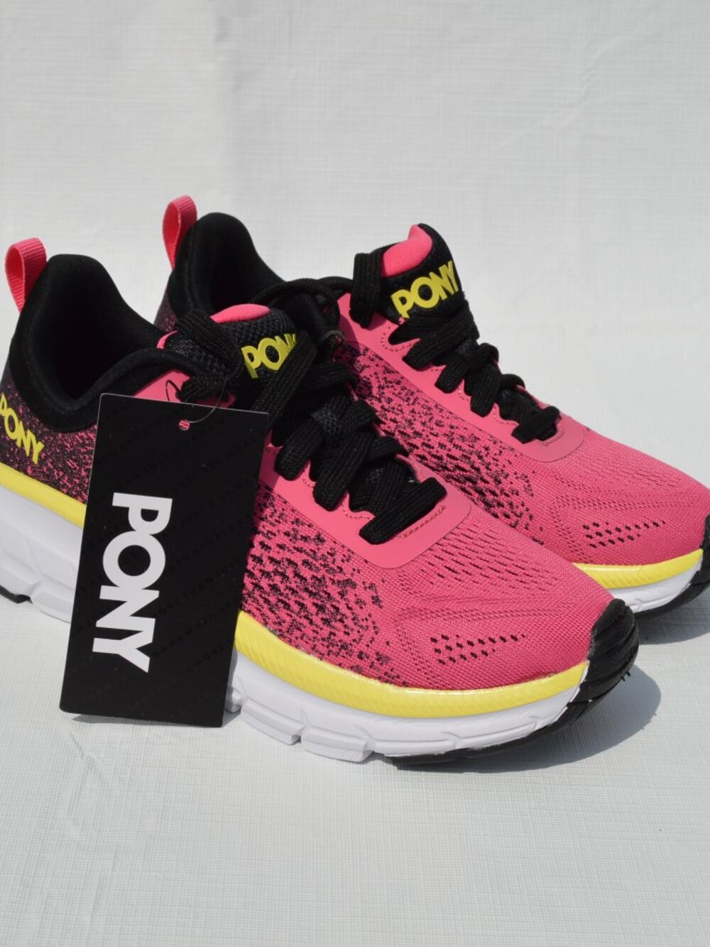 PONY Womens Sneaker Glide Sizes 7 & 6.5 (New)